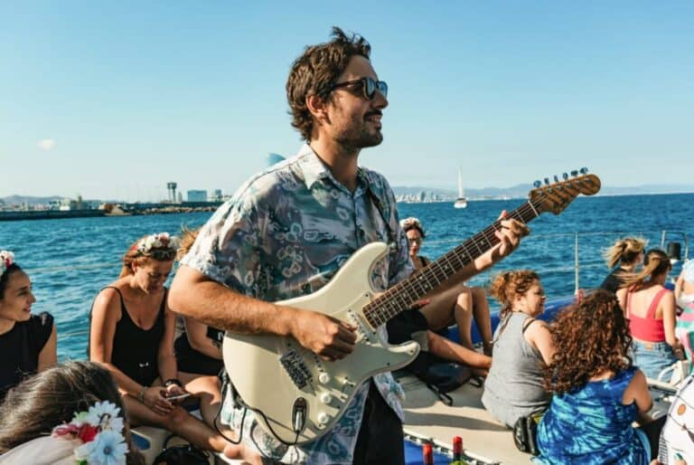 Croisière en catamaran avec musique live