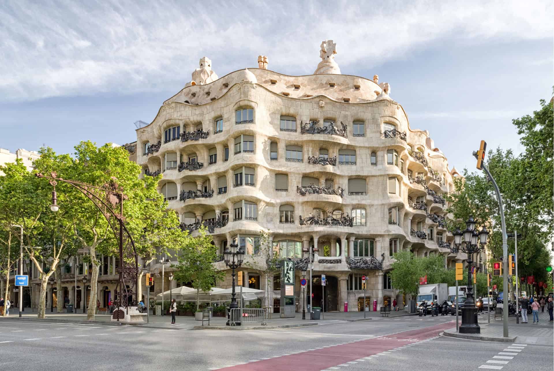 la casa milà de barcelone