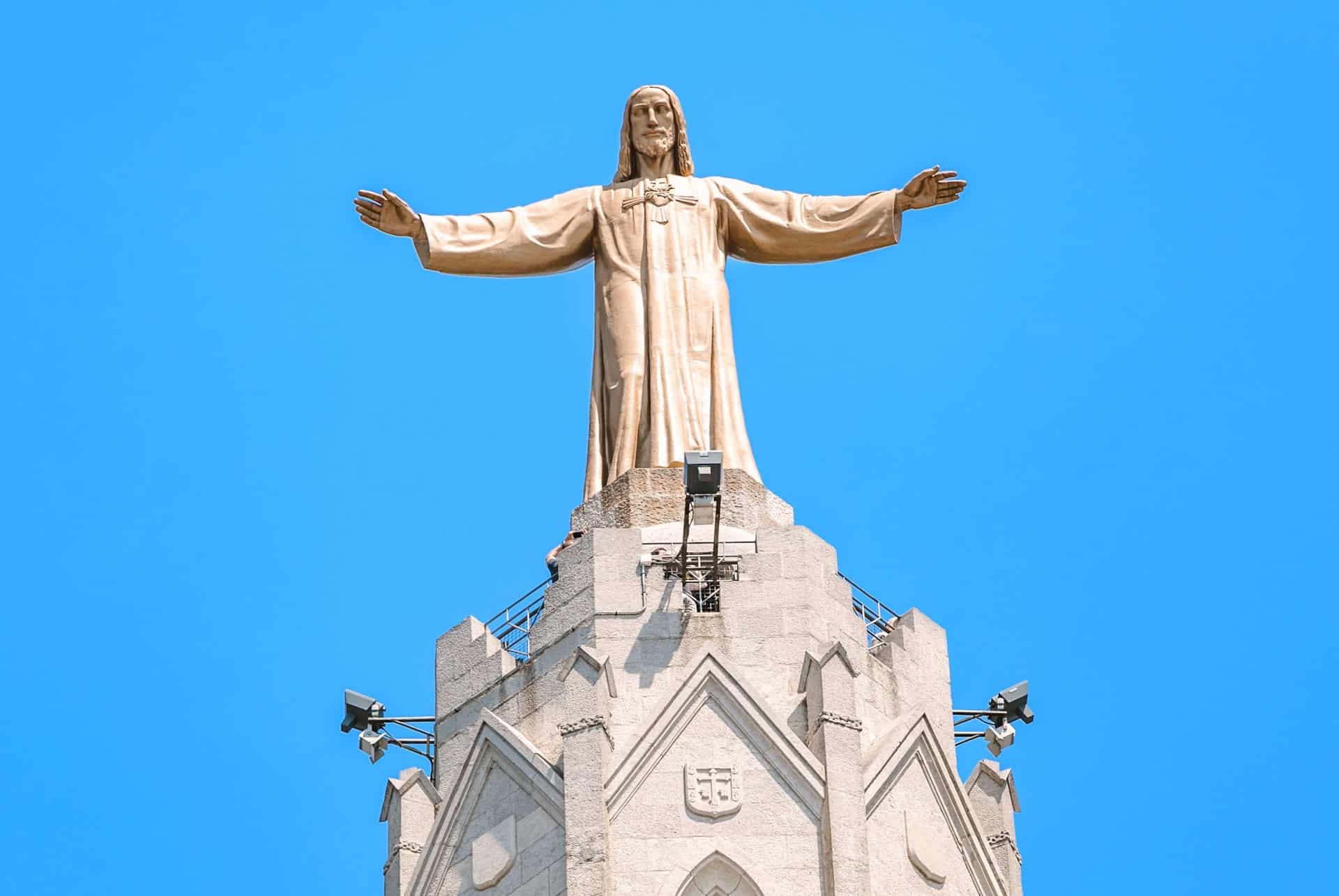 sacre coeur de jesus statue sacre coeur de jesus statue