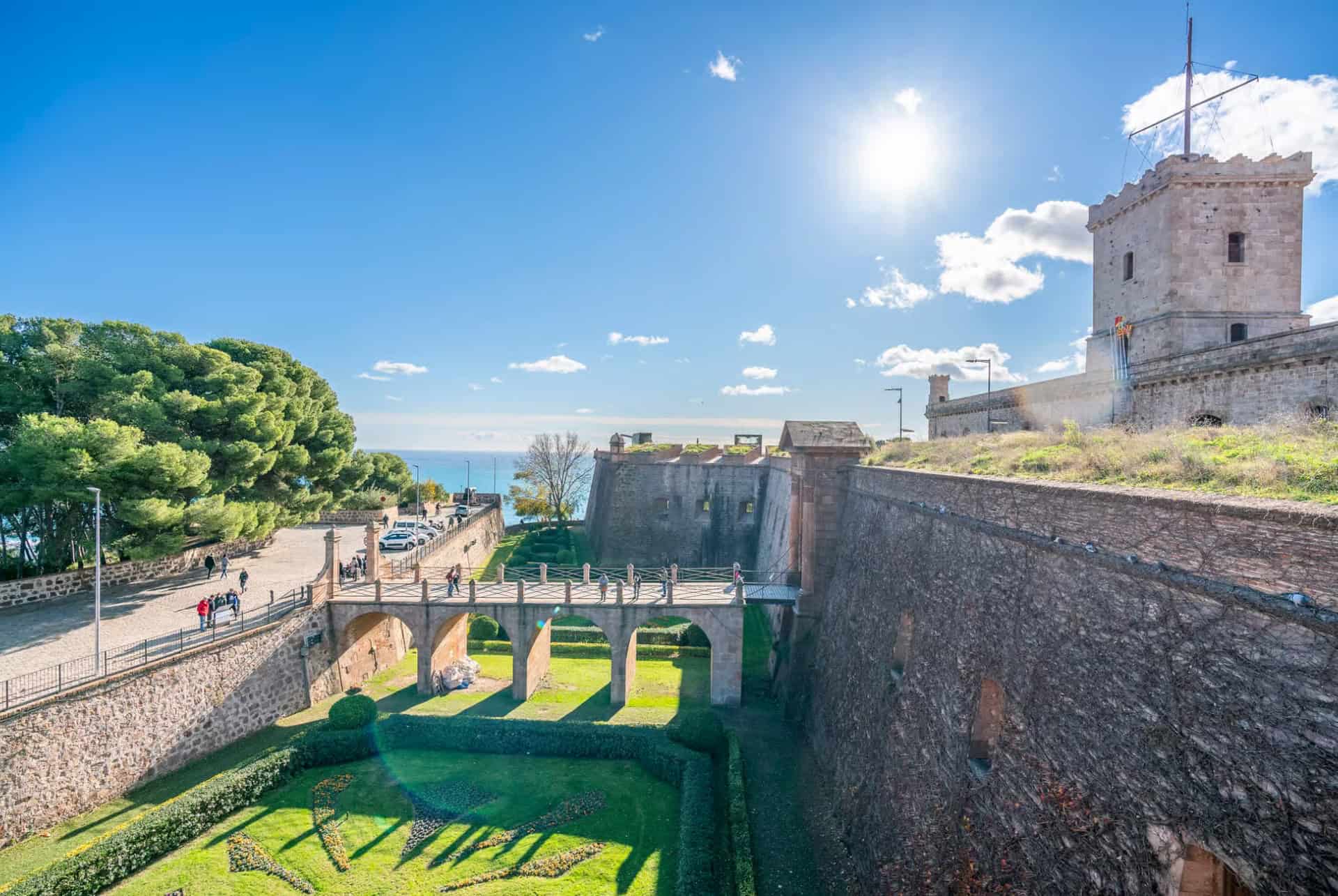visite guidee chateau de montjuic visite guidee chateau de montjuic