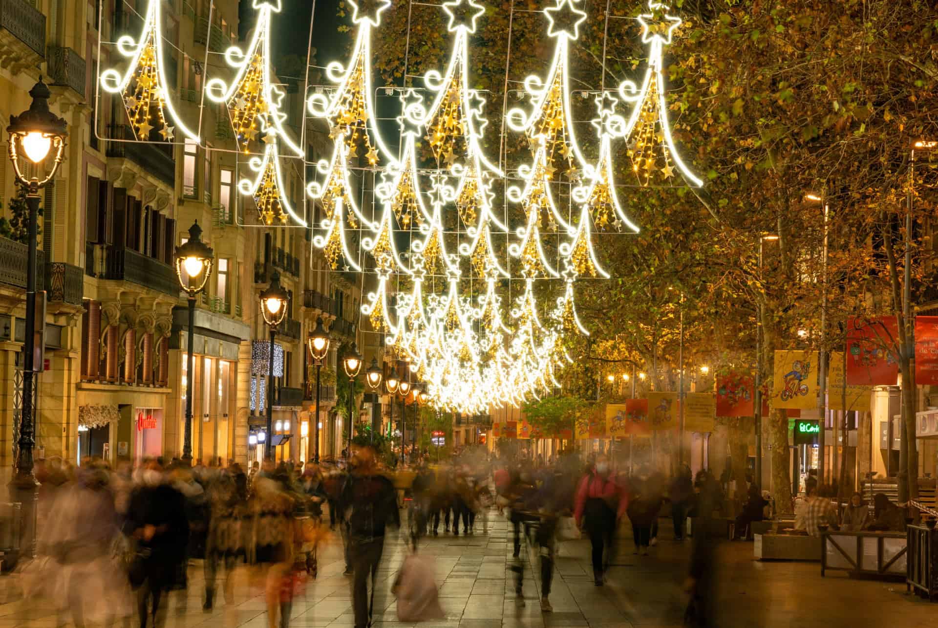 decorations de noel barcelone en hiver