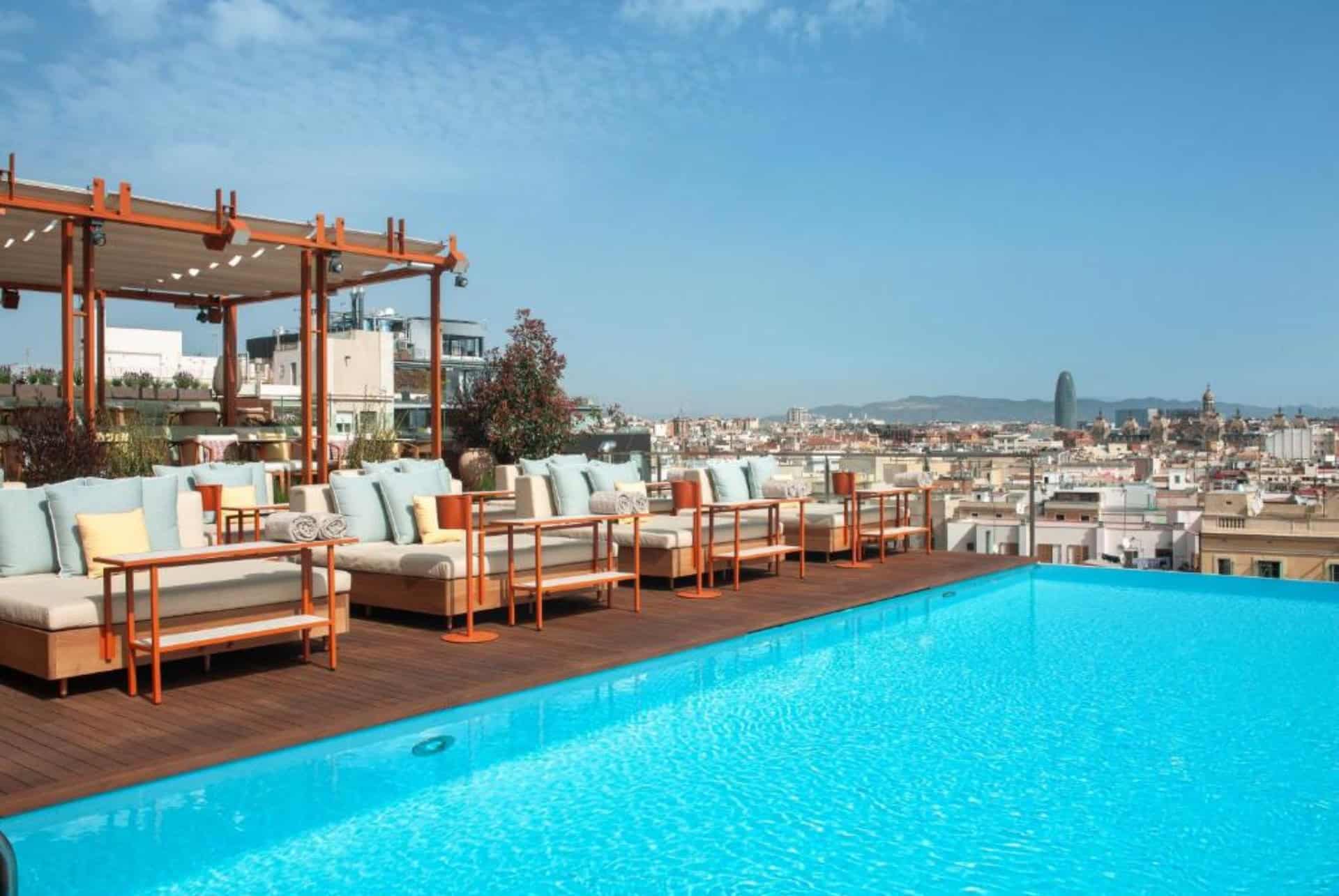 grand hotel central les rooftops bars de barcelone grand hotel central les rooftops bars de barcelone