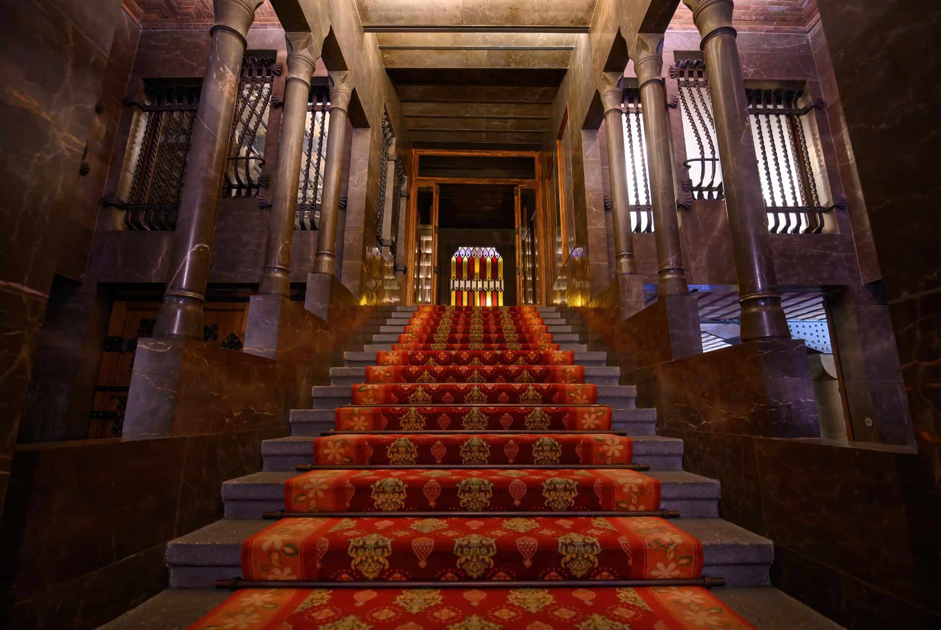 interieur palau guell