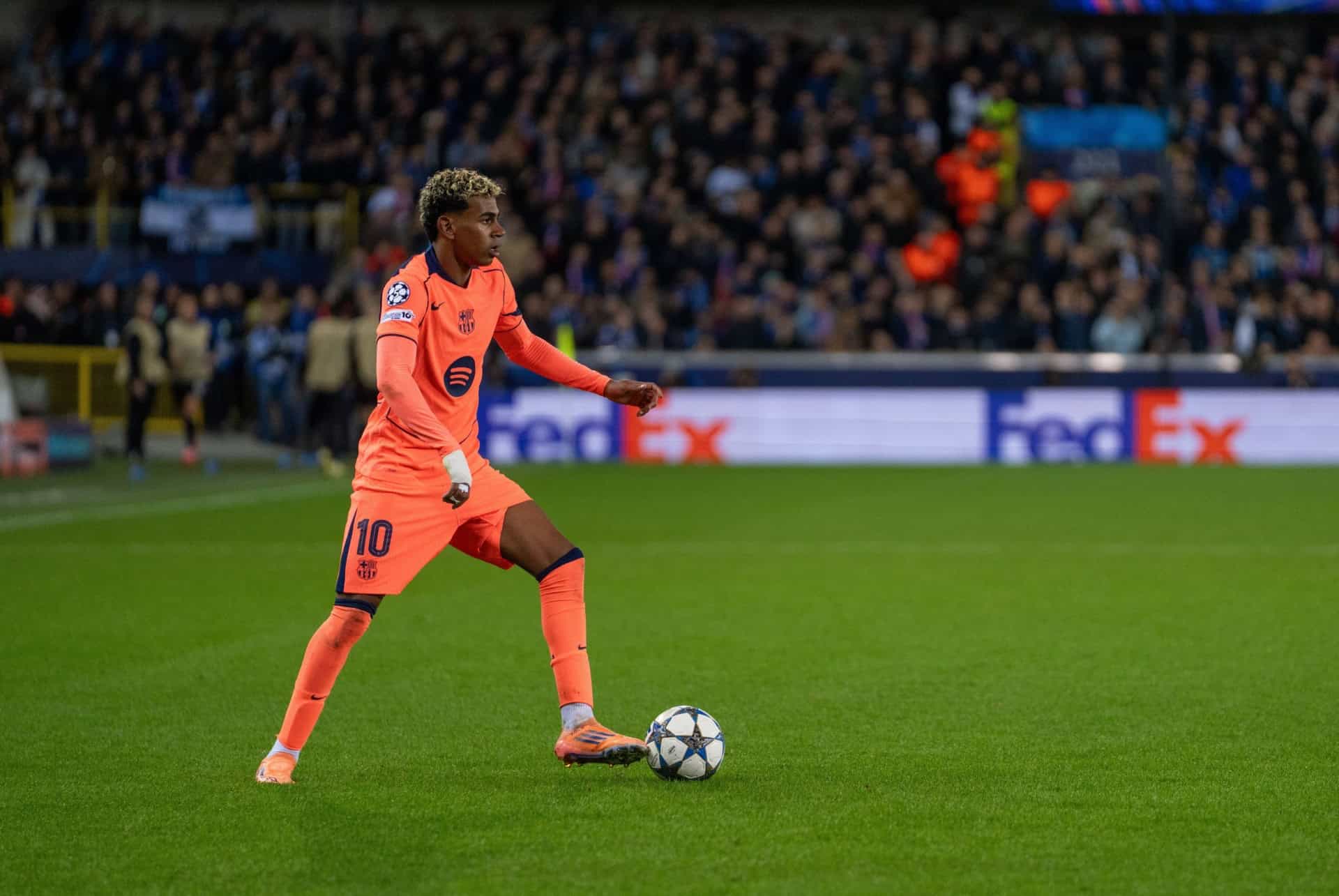 assister à un match du fc barcelone lamine yamal